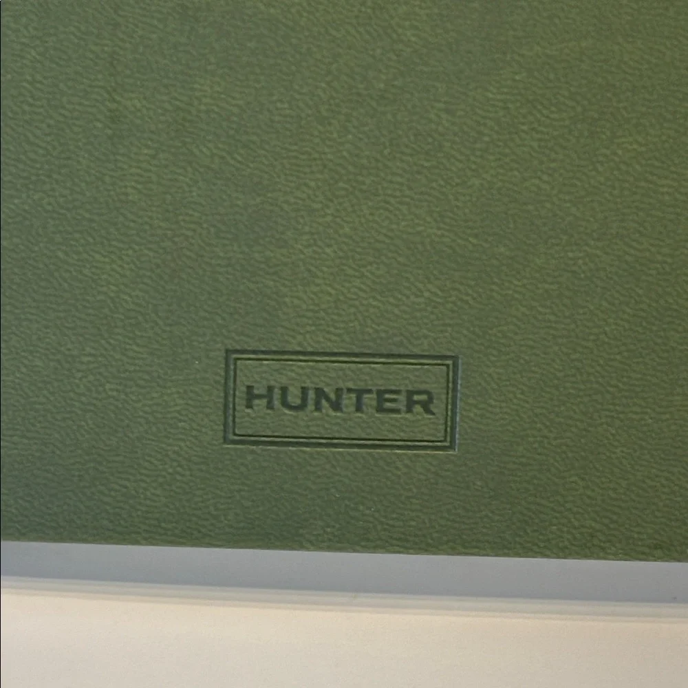 Hunter Green Casebound Notebook with Elastic Closure
